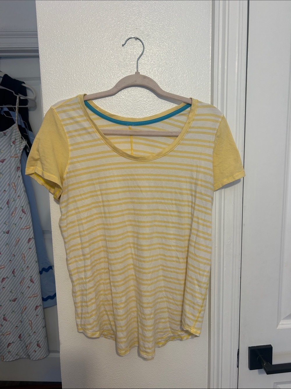 lululemon athletica vintage serene short sleeve tee